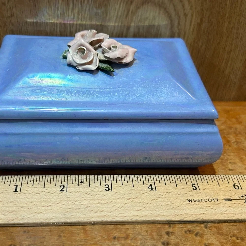 Vtg COVERED BOX Blue Sculpted Roses Flowers China Trinket Jewelry 5.5x4.25x2”